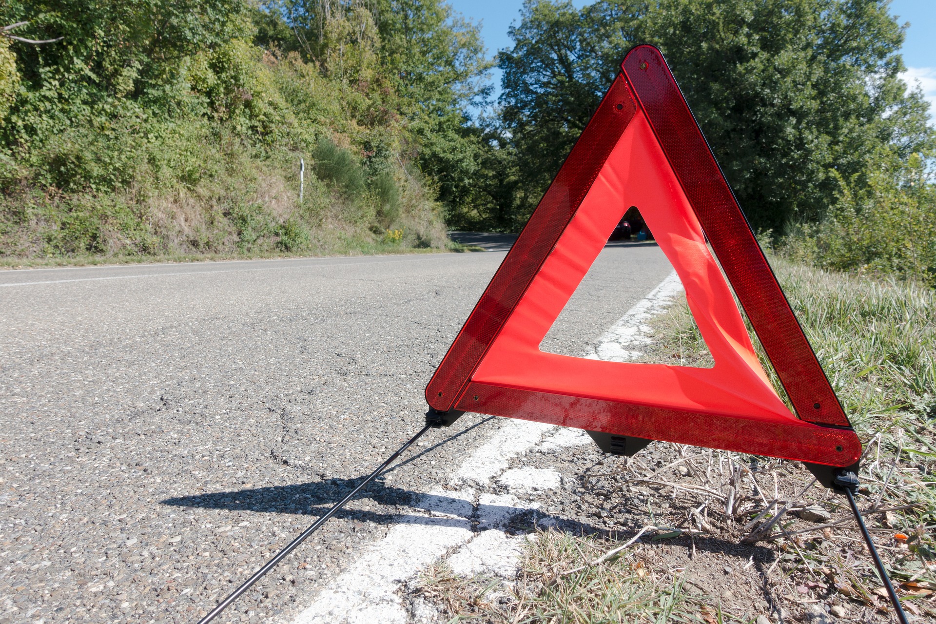 Car Hire Insurance - breakdown, warning, triangle