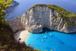 shipwreck bay zakynthos